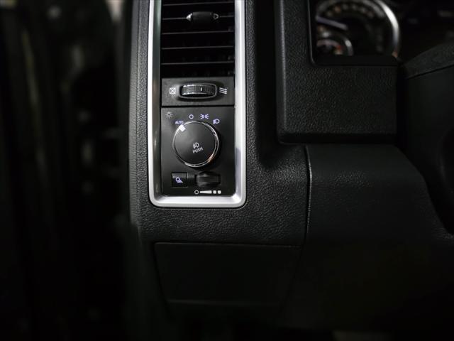 Photo of 2017 Granite Crystal Metallic Clearcoat RAM 2500