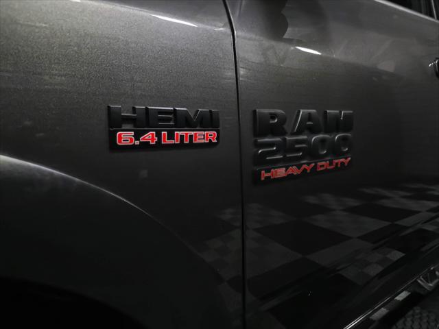 Photo of 2017 Granite Crystal Metallic Clearcoat RAM 2500