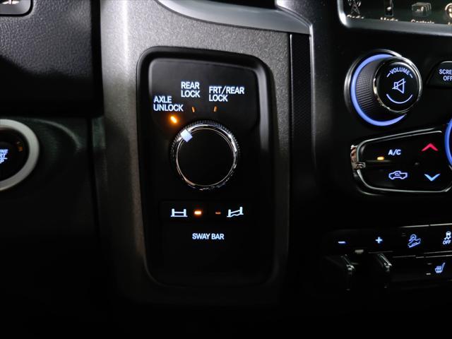 Photo of 2017 Granite Crystal Metallic Clearcoat RAM 2500