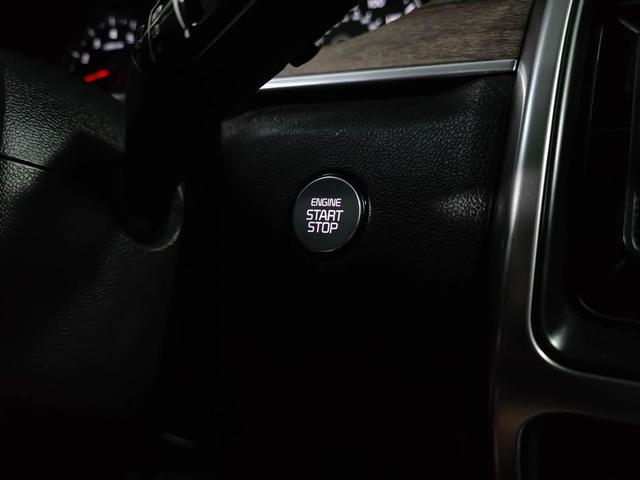 Photo of 2022 Gravity Grey Kia Sorento