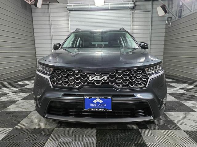 Photo of 2022 Gravity Grey Kia Sorento