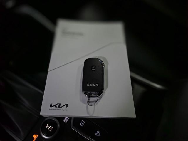 Photo of 2022 Gravity Grey Kia Sorento