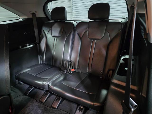 Photo of 2022 Gravity Grey Kia Sorento
