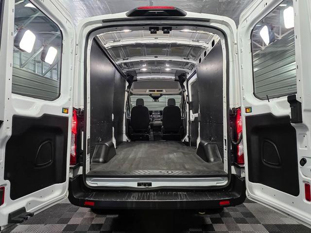 Photo of 2020 Oxford White Ford Transit-250