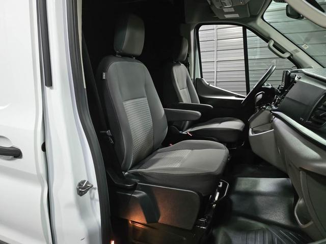 Photo of 2020 Oxford White Ford Transit-250