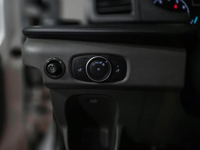 Photo of 2020 Oxford White Ford Transit-250