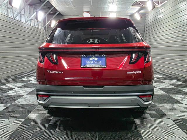 Photo of 2025 Ultimate Red Hyundai TUCSON