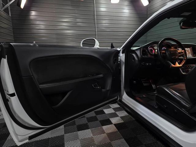 Photo of 2020 White Knuckle Clearcoat Dodge Challenger
