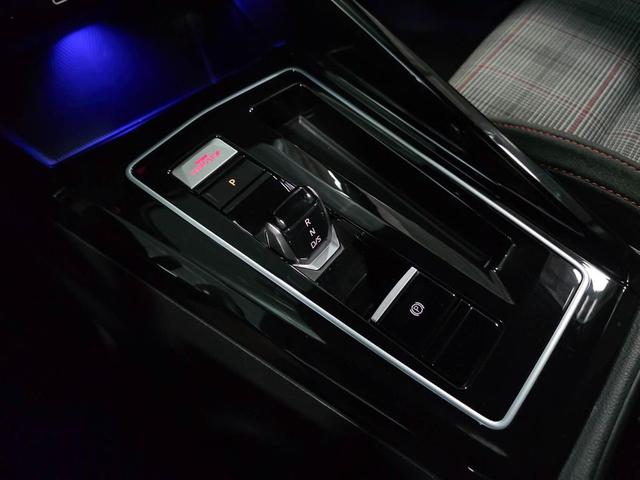Photo of 2024 Opal White Pearl Volkswagen Golf GTI