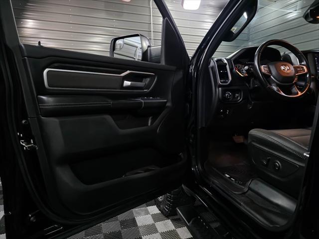 Photo of 2022 Diamond Black Crystal Pearlcoat RAM 1500