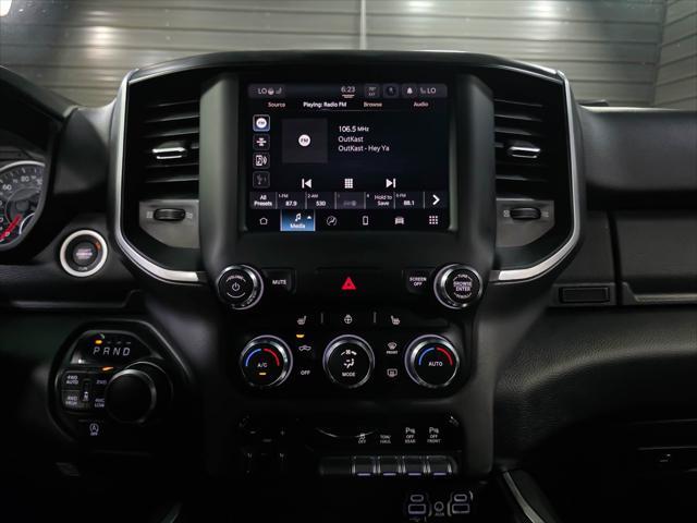 Photo of 2022 Diamond Black Crystal Pearlcoat RAM 1500