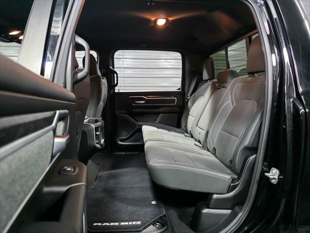 Photo of 2022 Diamond Black Crystal Pearlcoat RAM 1500