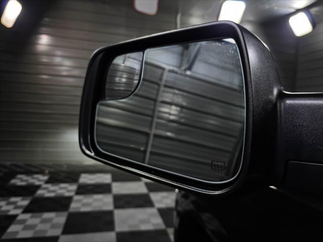 Photo of 2022 Diamond Black Crystal Pearlcoat RAM 1500