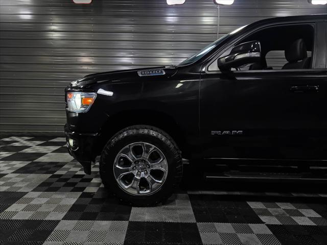 Photo of 2022 Diamond Black Crystal Pearlcoat RAM 1500
