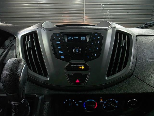 Photo of 2019 Oxford White Ford Transit-250