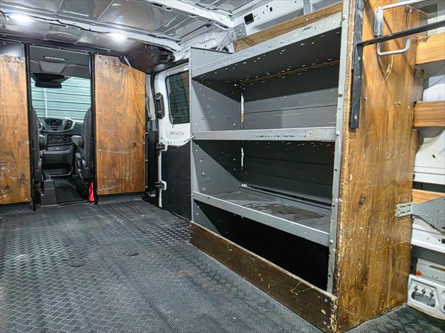 Photo of 2019 Oxford White Ford Transit-250