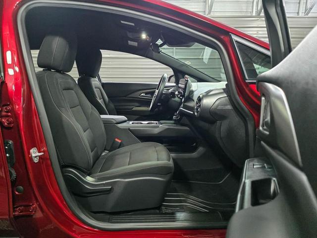 Photo of 2025 Riptide Blue Metallic Chevrolet Equinox EV