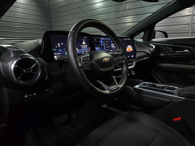 Photo of 2025 Riptide Blue Metallic Chevrolet Equinox EV