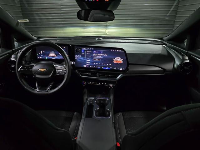 Photo of 2025 Riptide Blue Metallic Chevrolet Equinox EV
