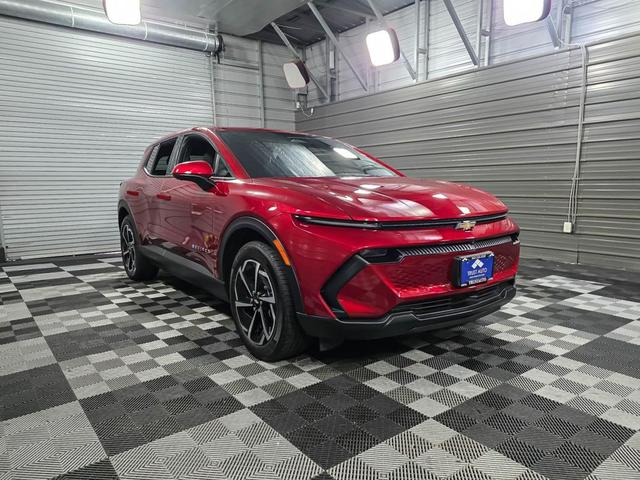 Photo of 2025 Riptide Blue Metallic Chevrolet Equinox EV