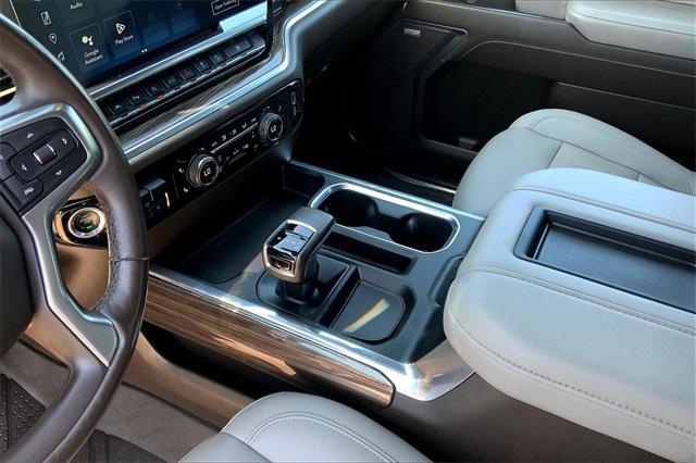 Photo of 2022 Black Chevrolet Silverado 1500