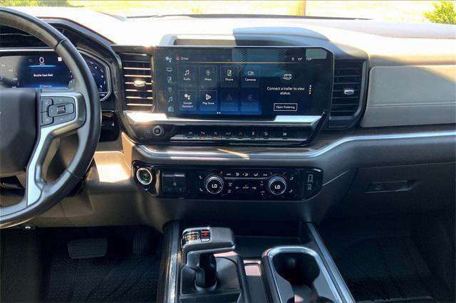 Photo of 2022 Black Chevrolet Silverado 1500