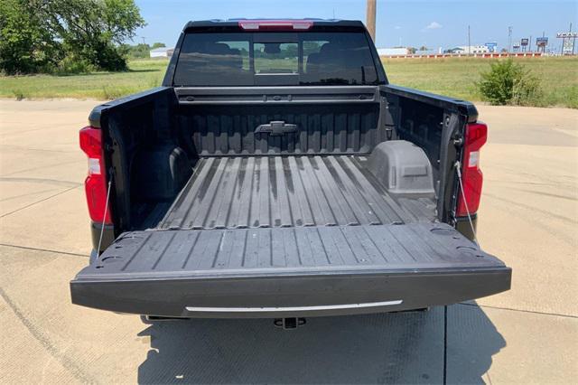 Photo of 2022 Black Chevrolet Silverado 1500