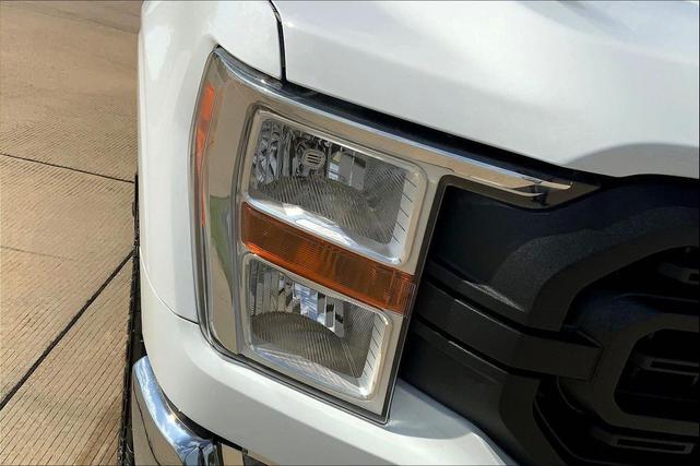 Photo of 2021 Oxford White Ford F-150