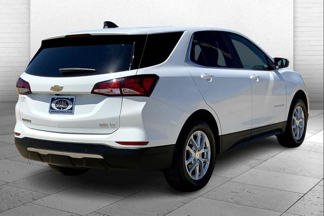 Photo of 2022 Summit White Chevrolet Equinox