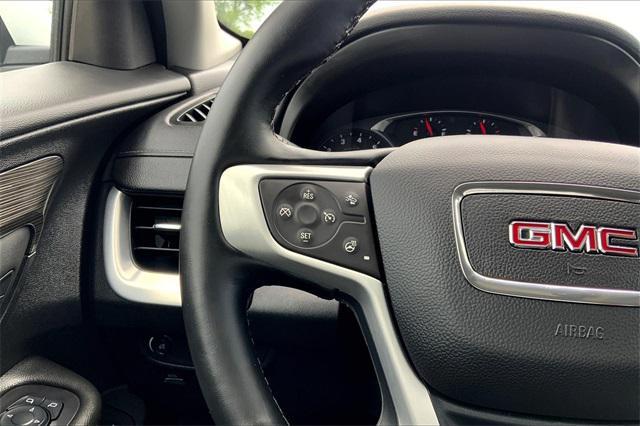 Photo of 2024 Summit White GMC Terrain