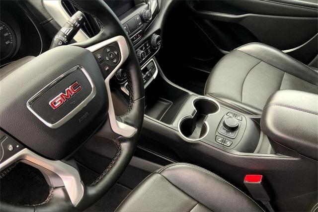 Photo of 2024 Summit White GMC Terrain