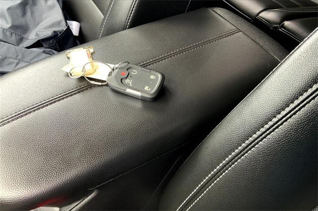 Photo of 2024 Summit White GMC Terrain