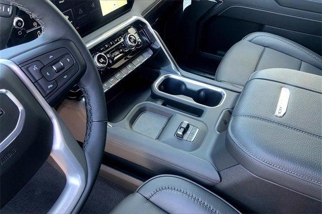 Photo of 2025 Summit White GMC Sierra 2500