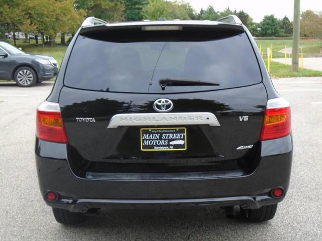 Photo of 2009 Black Toyota Highlander