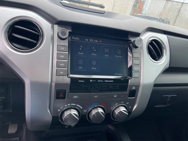 Photo of 2021 Super White Toyota Tundra
