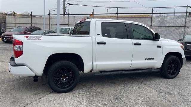 Photo of 2021 Super White Toyota Tundra