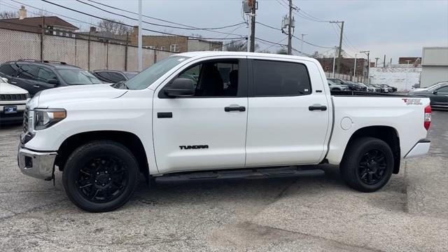 Photo of 2021 Super White Toyota Tundra
