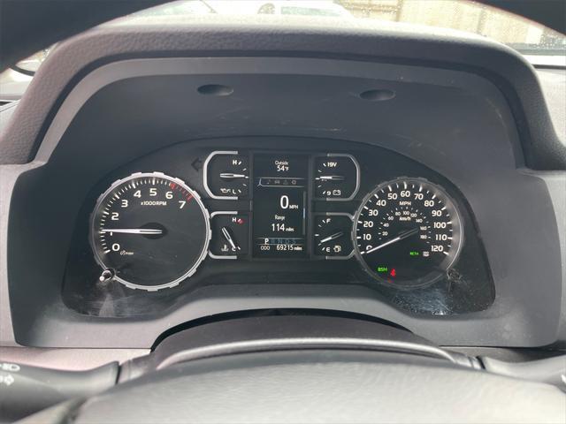 Photo of 2021 Super White Toyota Tundra