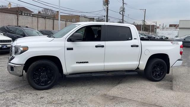 Photo of 2021 Super White Toyota Tundra
