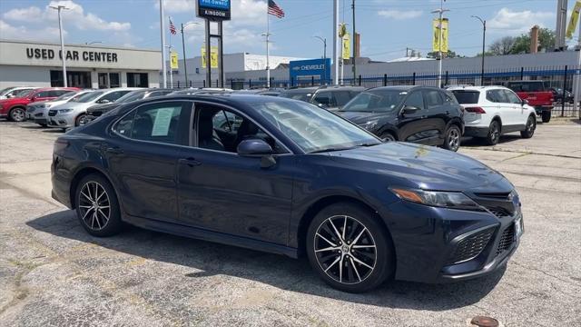 Photo of 2021 Blue Toyota Camry
