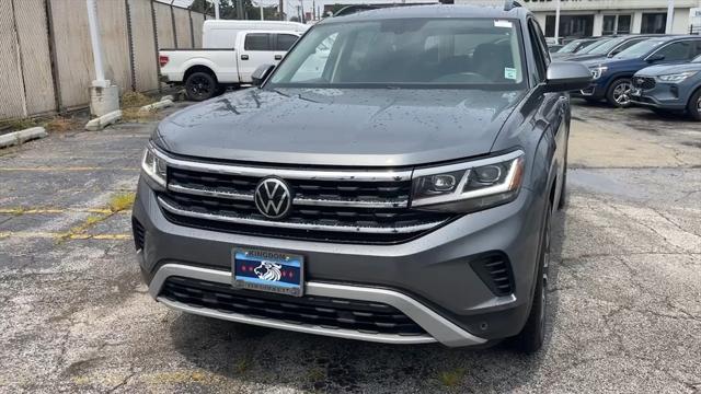 Photo of 2022 Platinum Gray Metallic Volkswagen Atlas