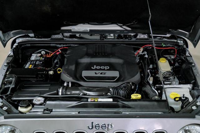 Photo of 2016 Billet Silver Metallic Clearcoat Jeep Wrangler Unlimited