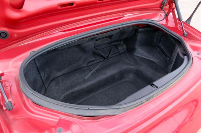 Photo of 2016 Soul Red Metallic Mazda MX-5 Miata