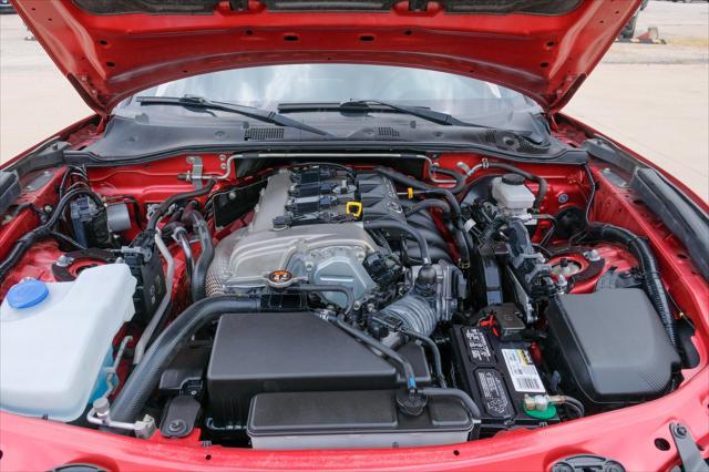 Photo of 2016 Soul Red Metallic Mazda MX-5 Miata