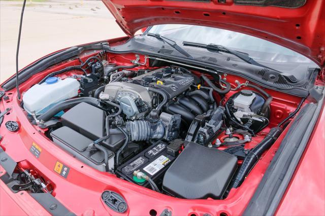 Photo of 2016 Soul Red Metallic Mazda MX-5 Miata