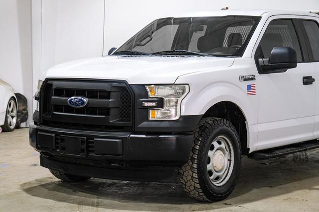 Photo of 2017 Oxford White Ford F-150
