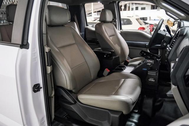 Photo of 2017 Oxford White Ford F-150