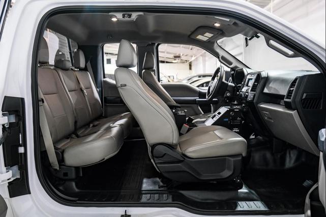 Photo of 2017 Oxford White Ford F-150