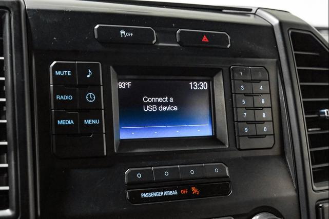Photo of 2017 Oxford White Ford F-150
