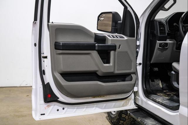 Photo of 2017 Oxford White Ford F-150